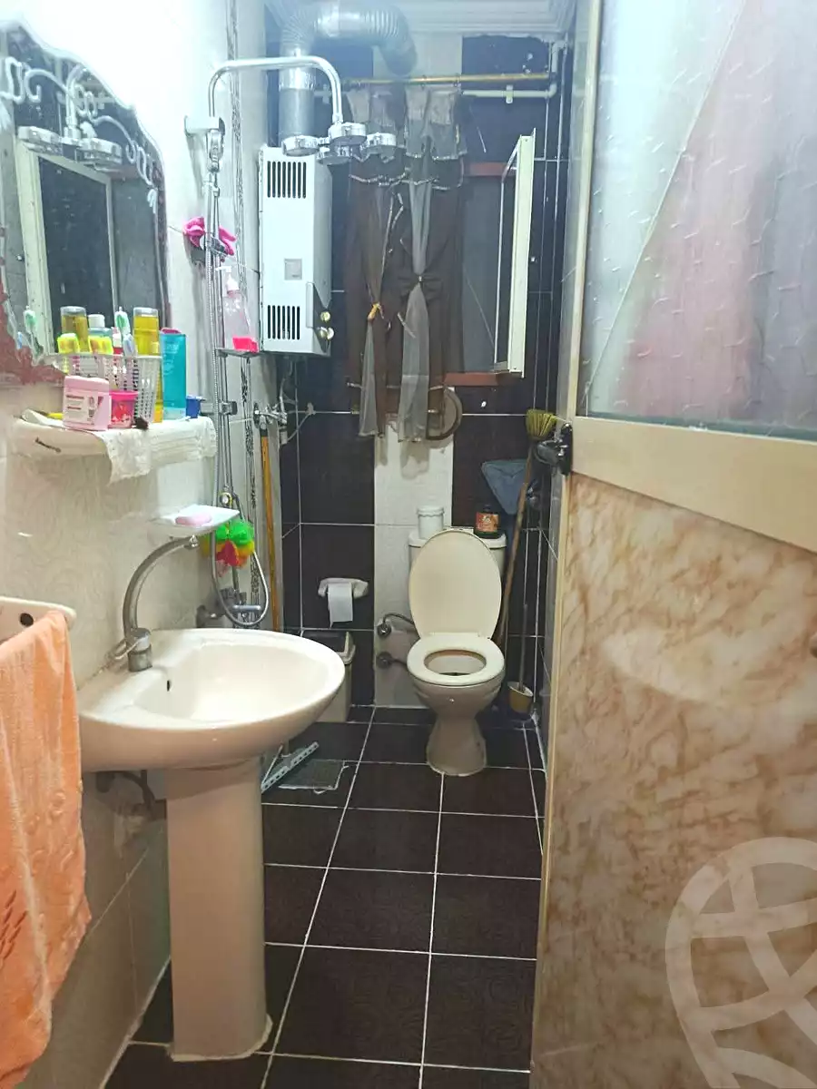 https://aqarmap.com.eg/ar/listing/6950188-for-sale-alexandria-sydy-bshr-sydy-bshr-bhry-shr-mhmwd-l-yswy