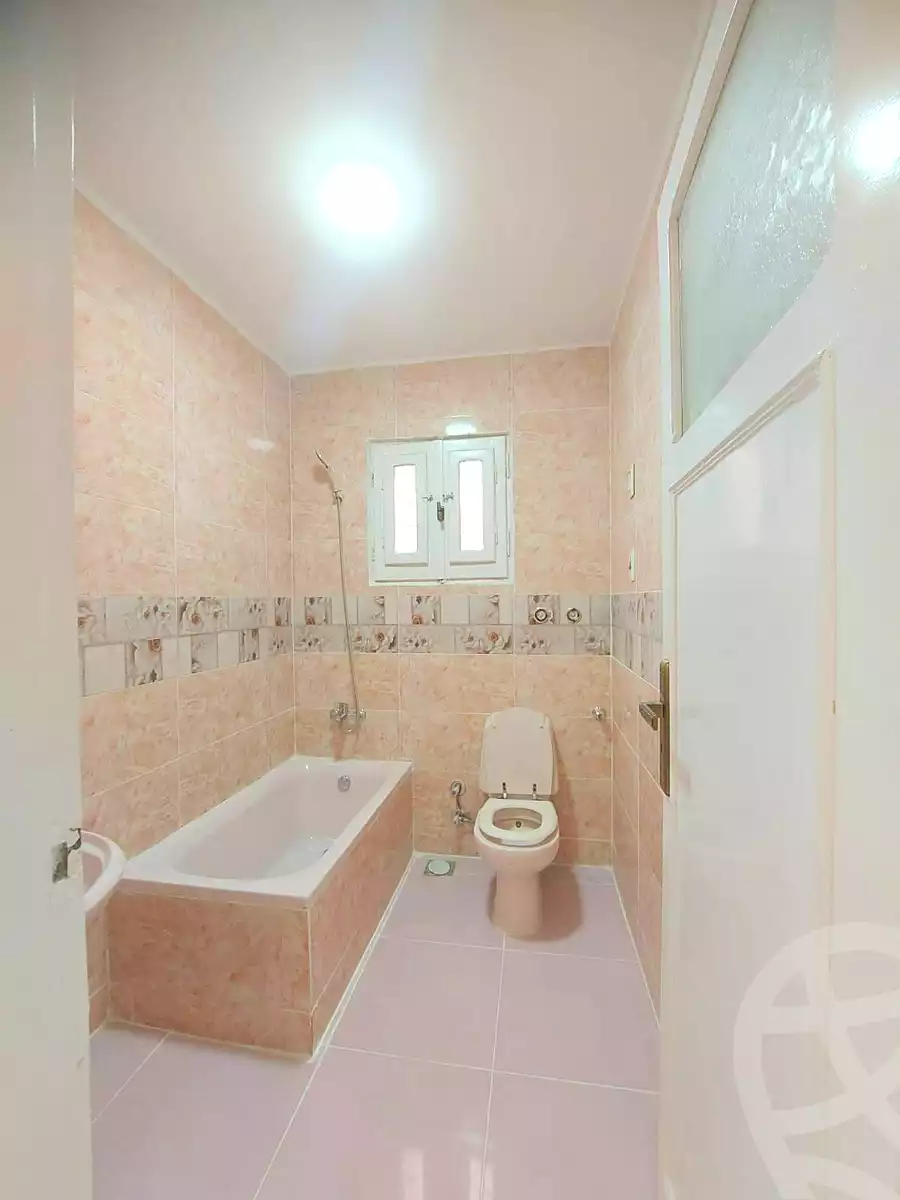 https://aqarmap.com.eg/ar/listing/6950242-for-sale-alexandria-al-agamy-shataa-el-nakheel