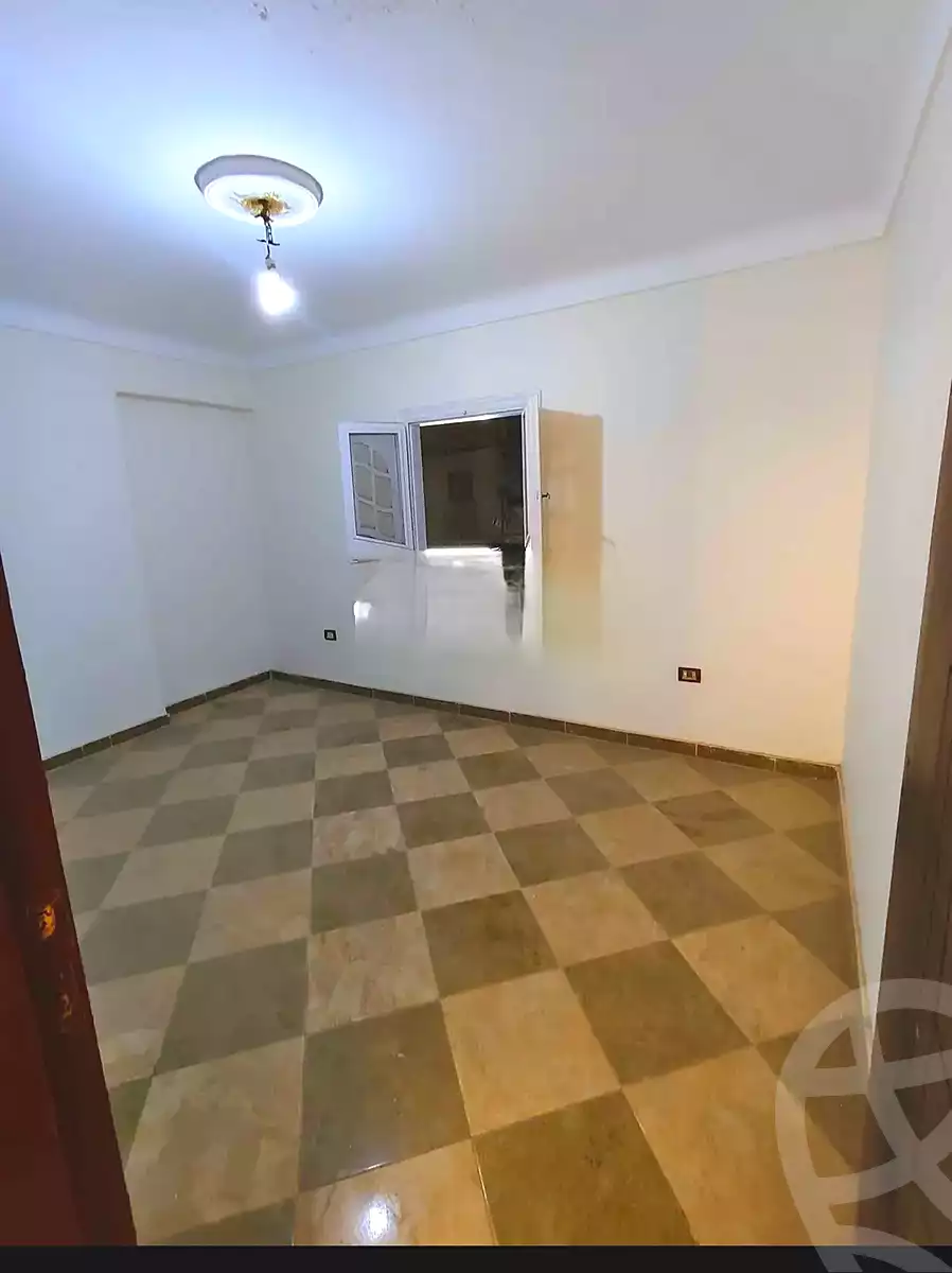 https://aqarmap.com.eg/en/listing/6950445-for-sale-alexandria-lsywf-el-falki