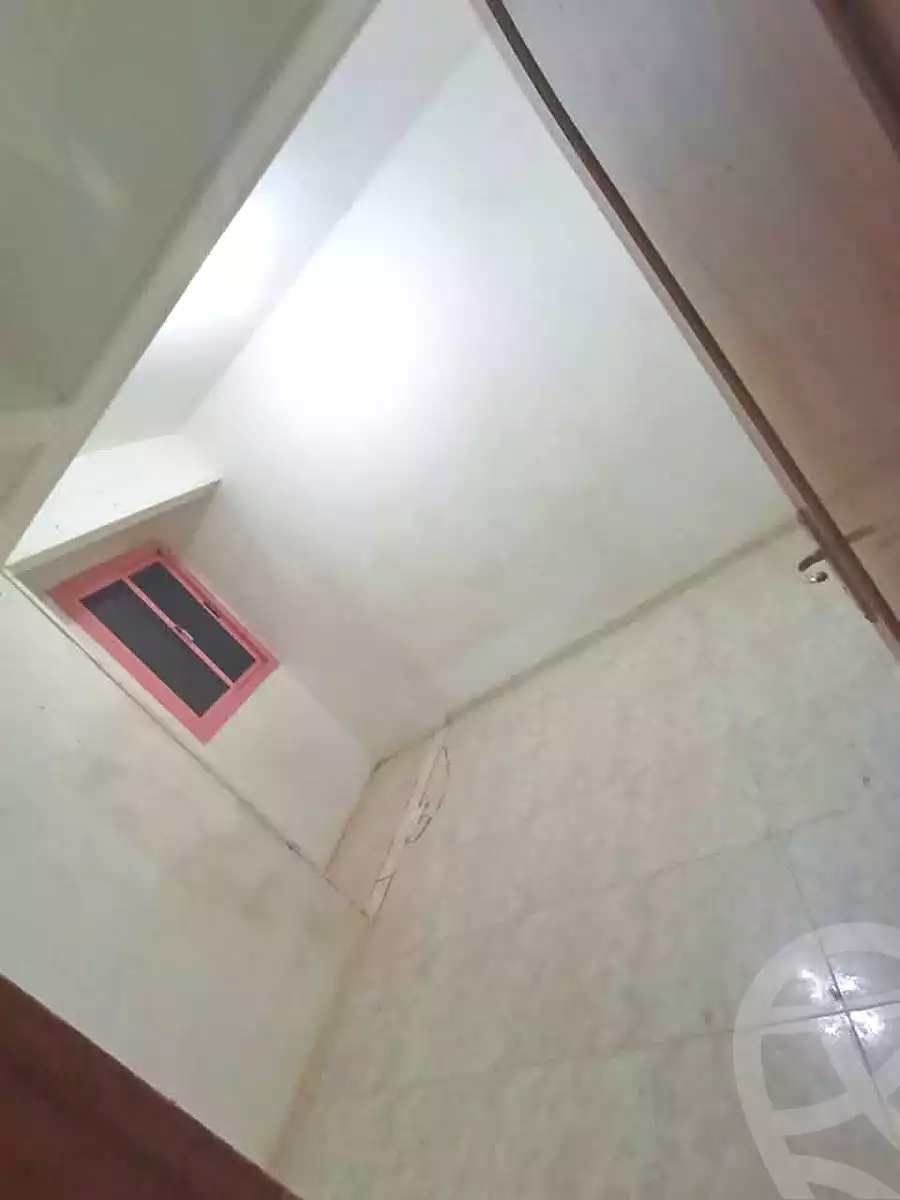 https://aqarmap.com.eg/ar/listing/6950486-for-sale-cairo-helwan-helwan-el-sharkeya-thabit-basha-st
