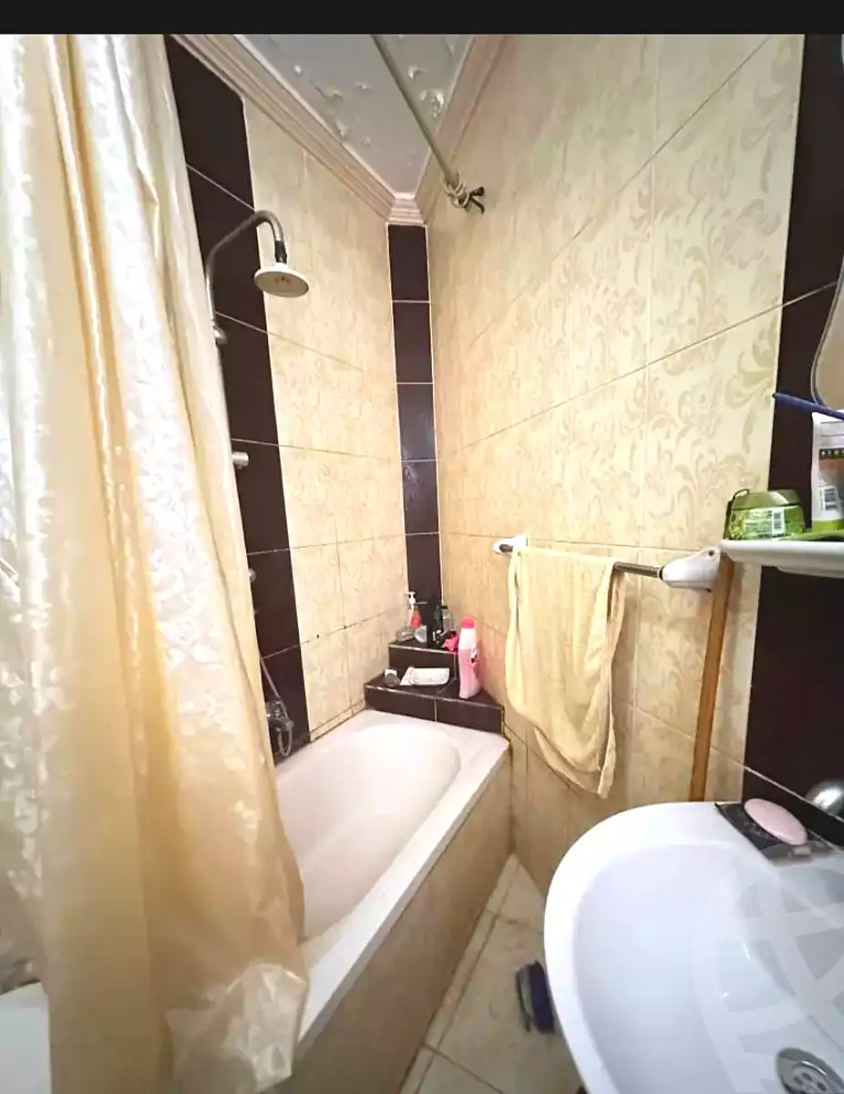 https://aqarmap.com.eg/ar/listing/6950541-for-sale-alexandria-miami-street-57