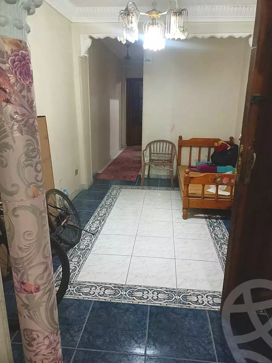 https://aqarmap.com.eg/en/listing/6950233-for-rent-alexandria-ganaklis-shr-mrtdy-bsh