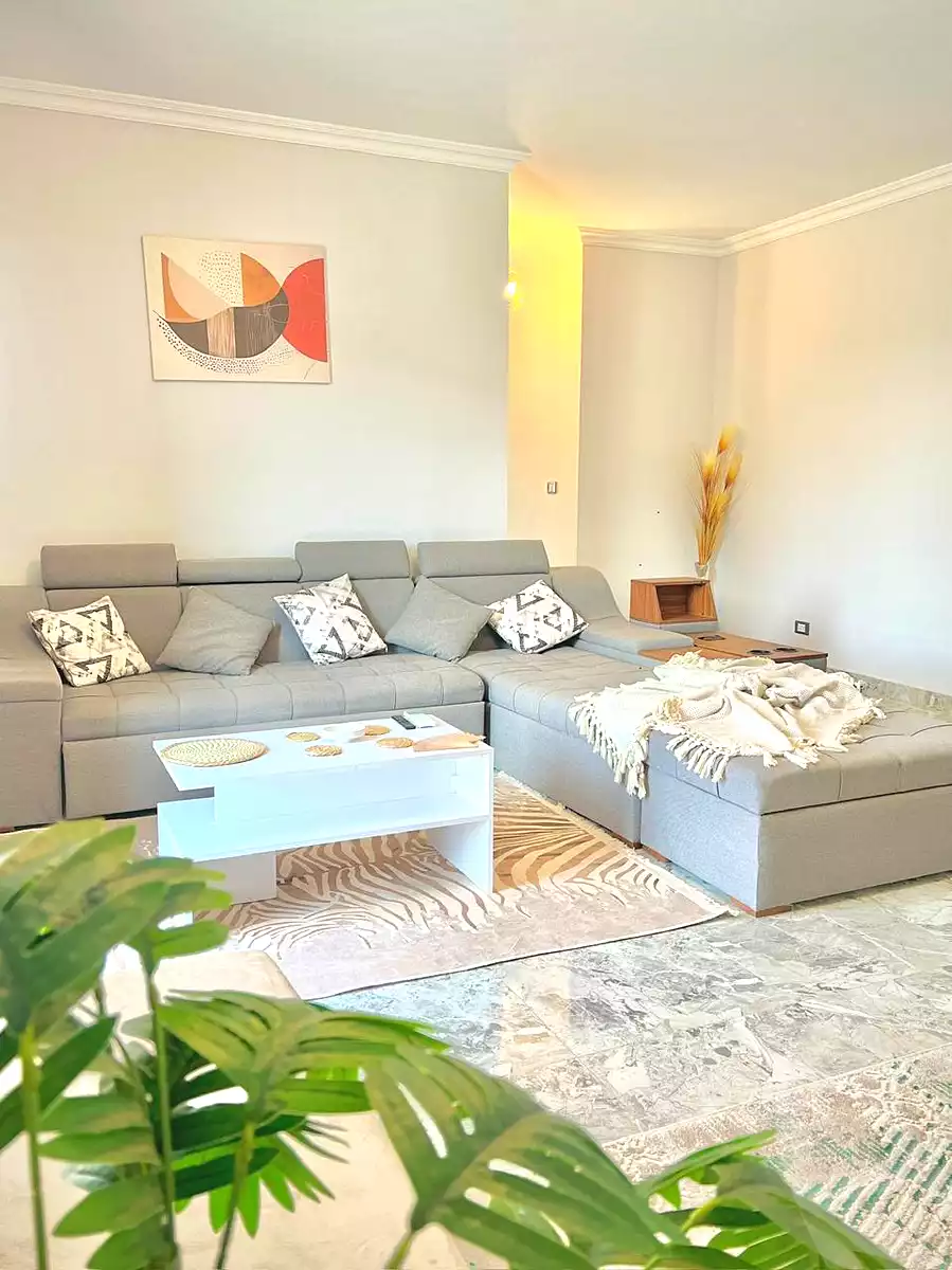 https://aqarmap.com.eg/ar/listing/6951631-for-rent-cairo-new-cairo-compounds-eastown-eastown-parks