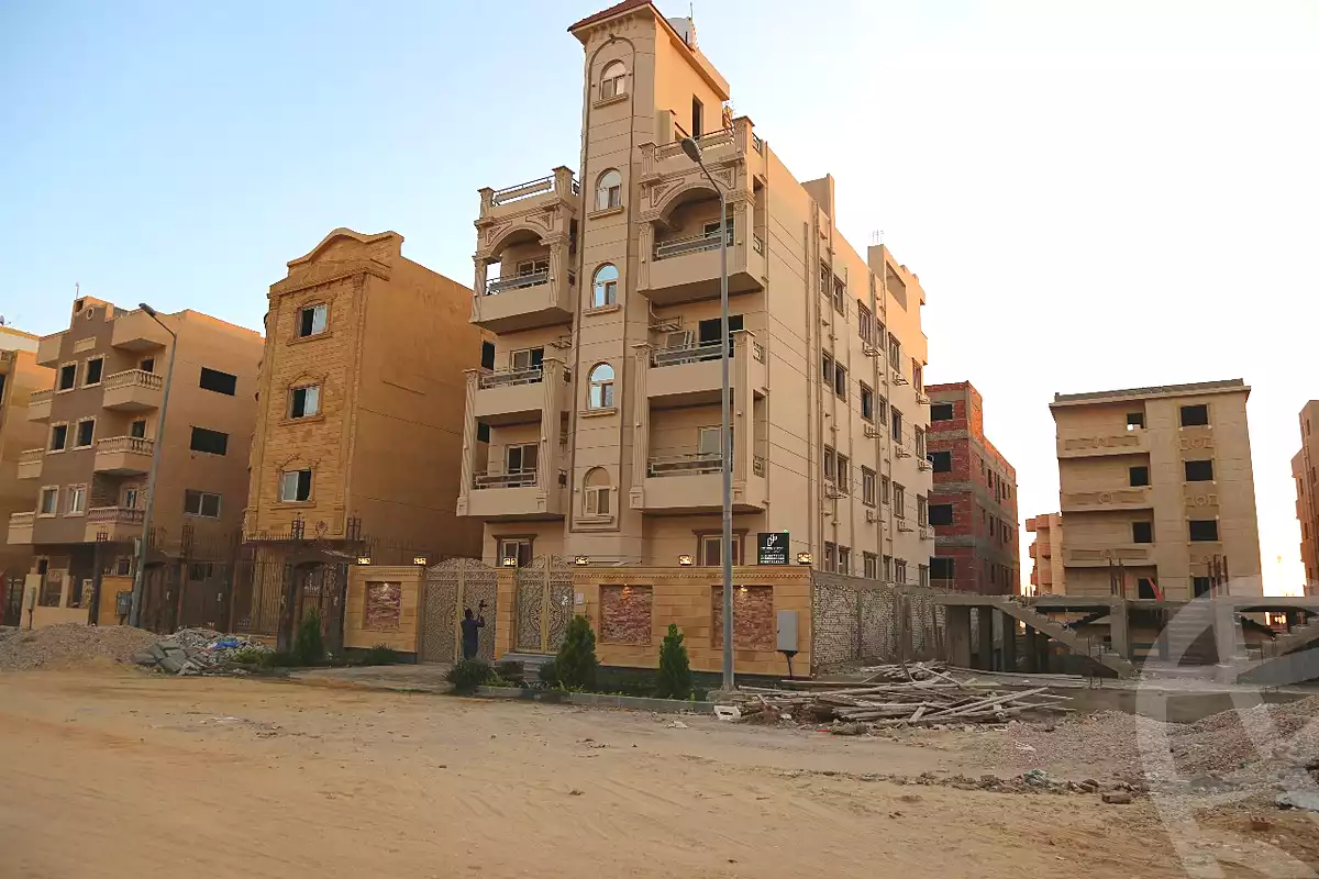 https://aqarmap.com.eg/en/listing/6952030-for-sale-cairo-6th-of-october-mhwr-lbwlyfrd