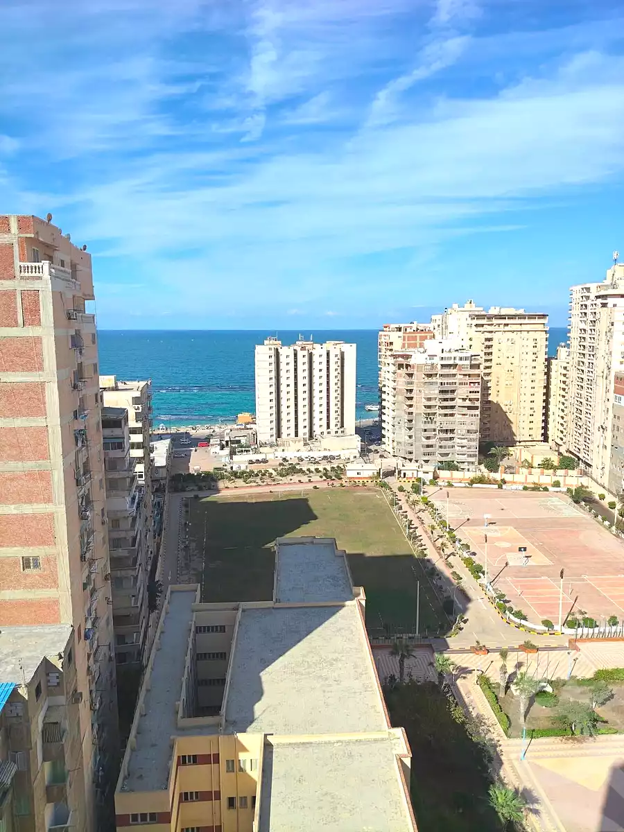 https://aqarmap.com.eg/ar/listing/6952169-for-sale-alexandria-el-asafra-l-sfr-bhry