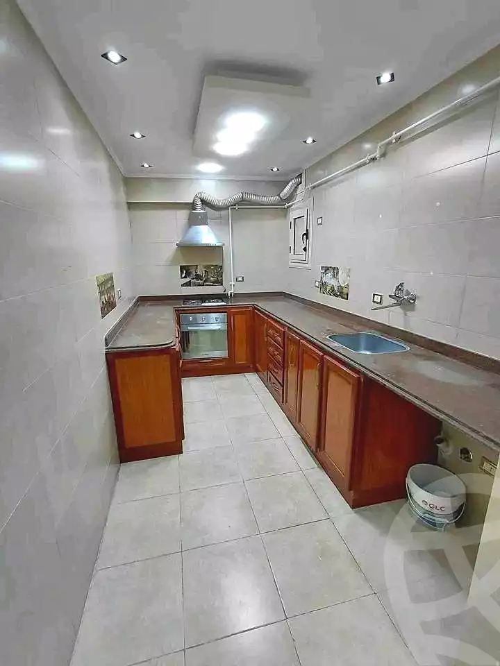 https://aqarmap.com.eg/en/listing/6952210-for-sale-alexandria-sydy-bshr-sydy-bshr-bhry-street-15