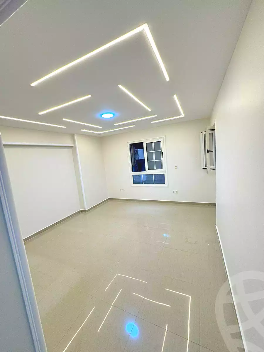 https://aqarmap.com.eg/ar/listing/6952226-for-sale-alexandria-sydy-bshr-sydy-bshr-bhry-shr-mhmwd-l-yswy