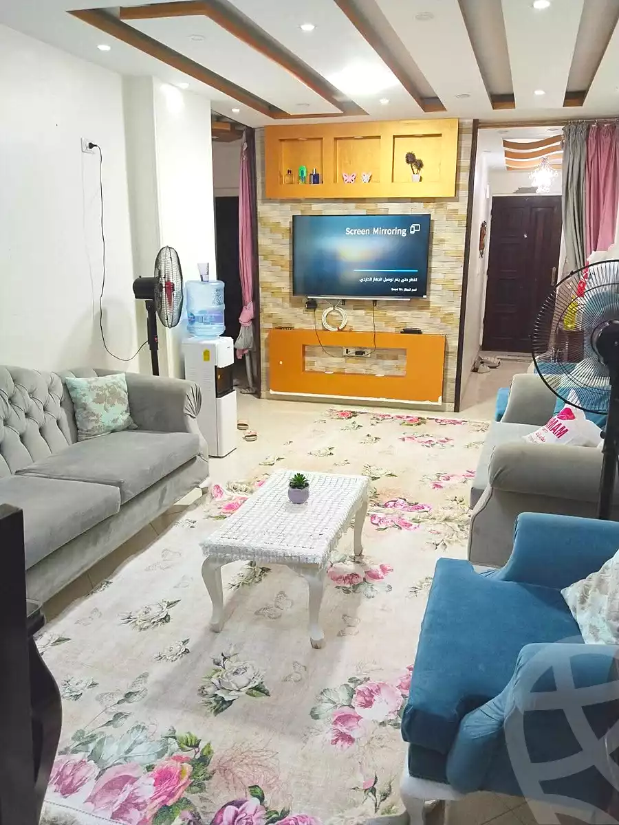 https://aqarmap.com.eg/ar/listing/6952250-for-sale-cairo-helwan-el-shareaa-el-sharby-st