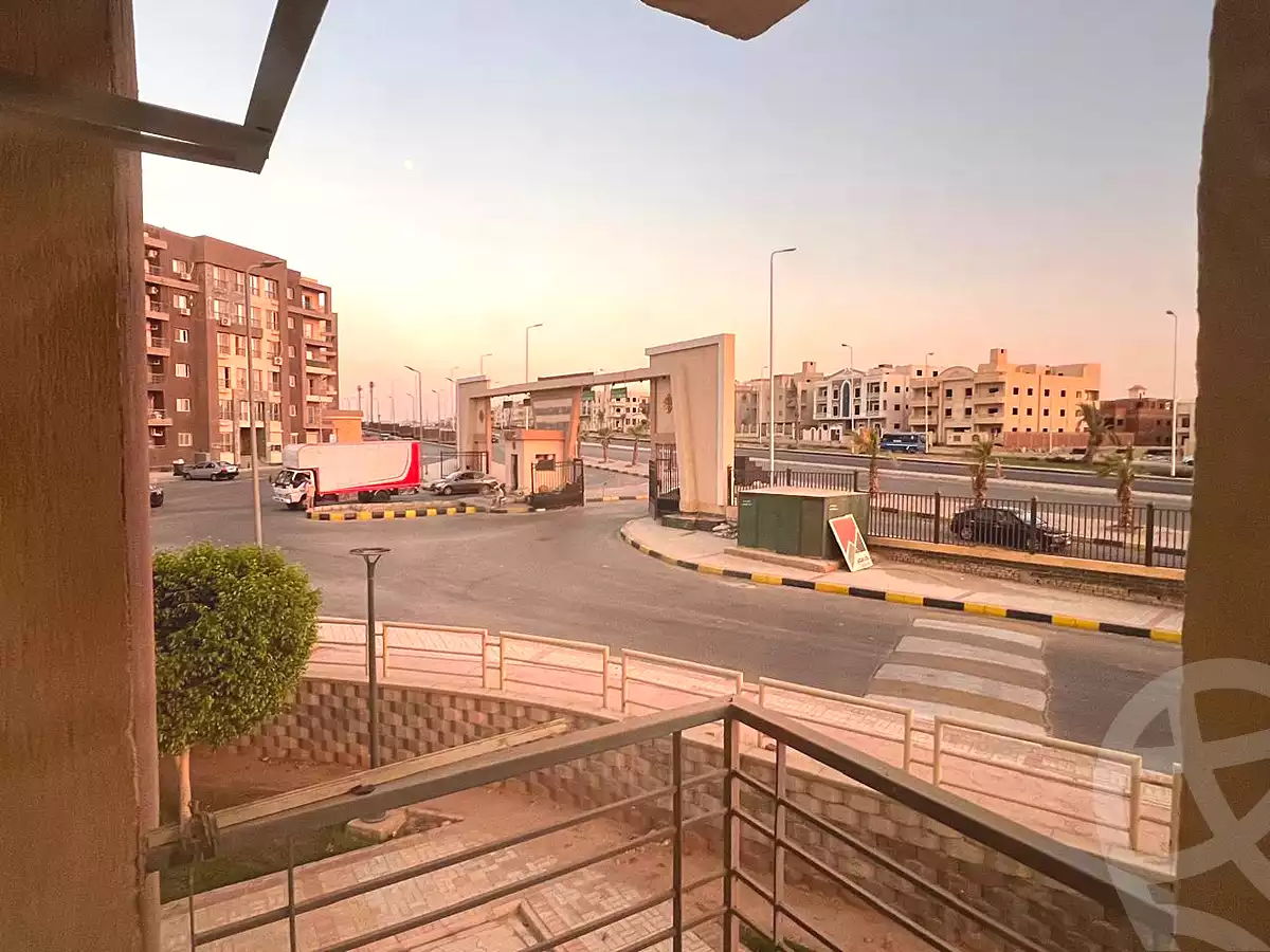 https://aqarmap.com.eg/ar/listing/6952251-for-sale-cairo-new-cairo-compounds-dar-misr-el-koronfel