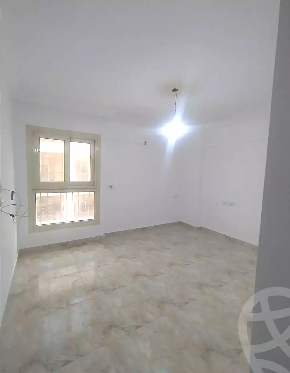 https://aqarmap.com.eg/ar/listing/6952274-for-rent-alexandria-lsywf-gamila-city-compound