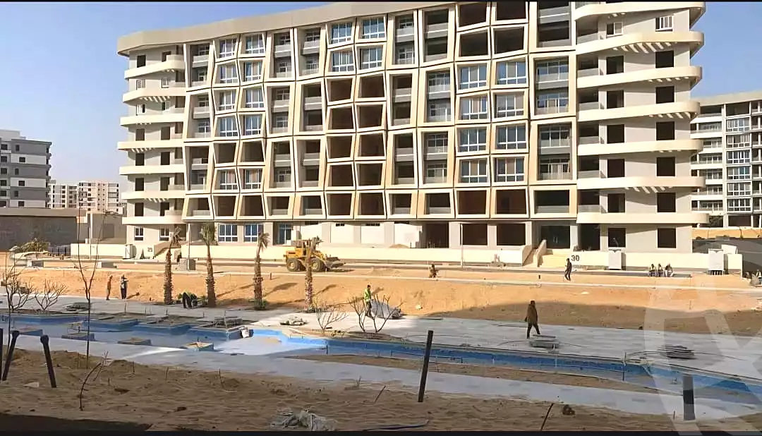 https://aqarmap.com.eg/en/listing/6952683-for-sale-cairo-new-administrative-capital-r7-midtown-condo