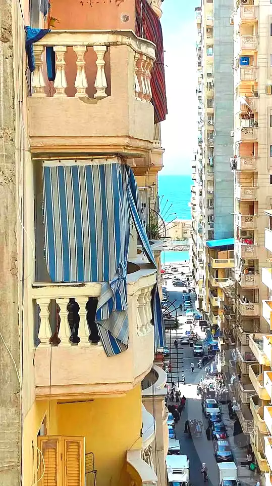 https://aqarmap.com.eg/ar/listing/6952866-for-sale-alexandria-sydy-bshr-sydy-bshr-bhry-khalil-hamada-st
