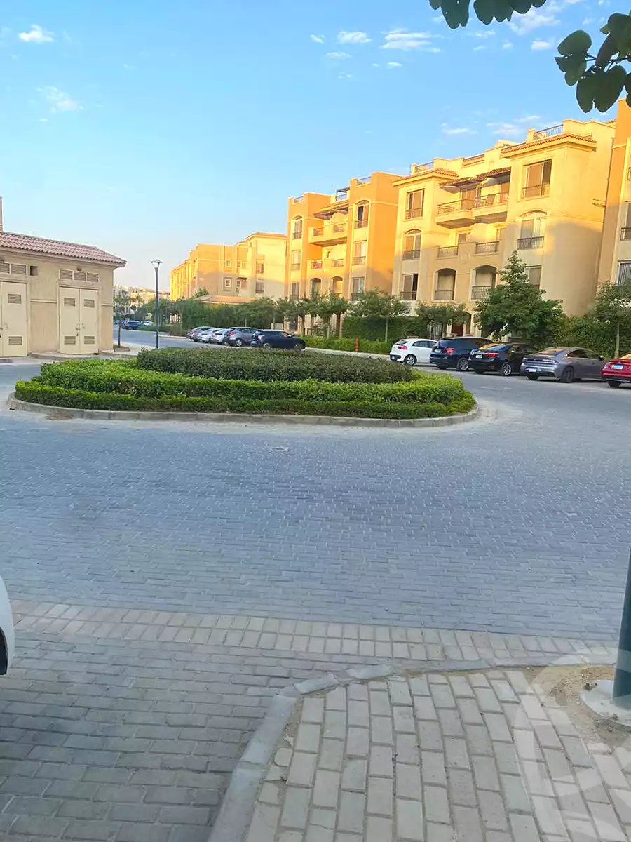 https://aqarmap.com.eg/ar/listing/6954476-for-sale-cairo-new-cairo-compounds-stwn-ryzydns-by-ar-y-llttwyr