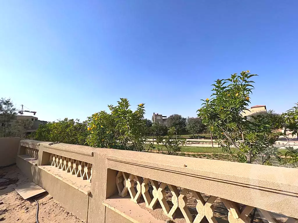 https://aqarmap.com.eg/en/listing/6954648-for-sale-cairo-new-cairo-compounds-palm-hills-kattameya
