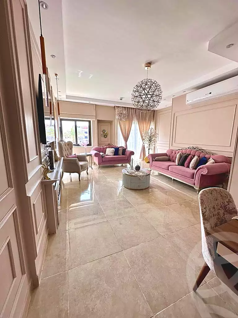 شقة بـ٣ غرف نوم في فيفث سكوير المراسم، صورة ٩ من ١٠