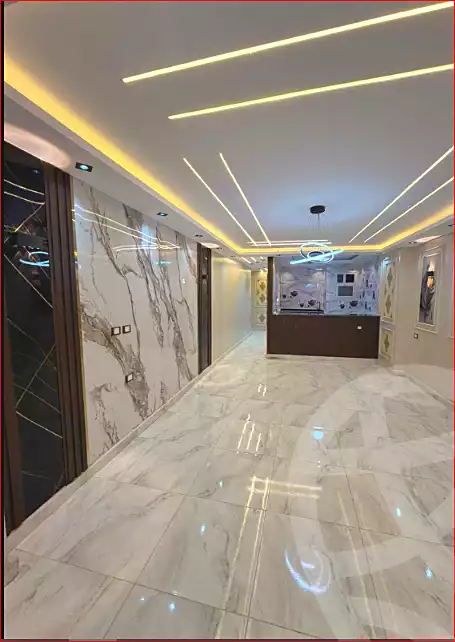 https://aqarmap.com.eg/en/listing/6955384-for-rent-cairo-ain-shams-jsr-lswys