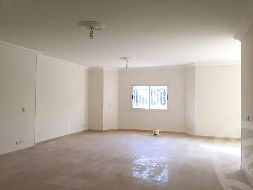 https://aqarmap.com.eg/ar/listing/6955470-for-sale-cairo-new-cairo-lrhb-city-phase-1-ahmed-rami-st