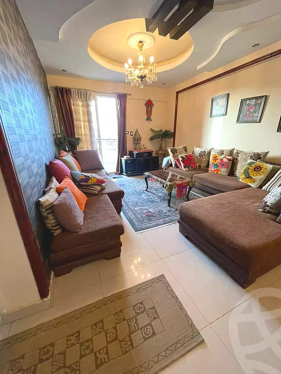 https://aqarmap.com.eg/en/listing/6955968-for-sale-alexandria-camp-cesar-mamfeis-st