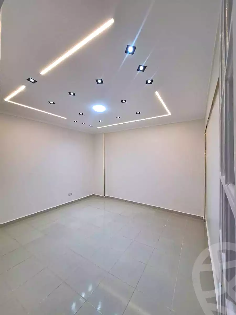 https://aqarmap.com.eg/ar/listing/6956023-for-sale-alexandria-sydy-bshr-sydy-bshr-bhry-street-17