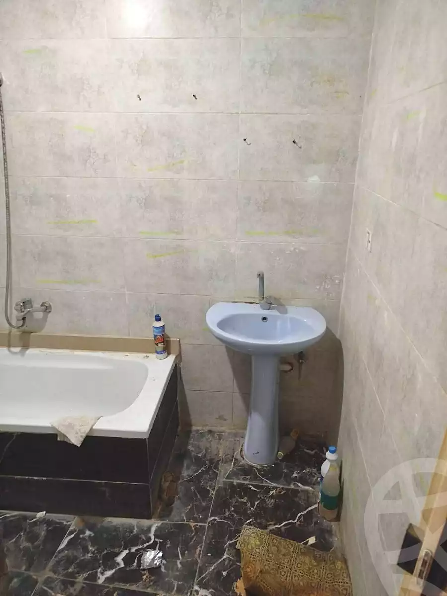 https://aqarmap.com.eg/ar/listing/6956431-for-sale-alexandria-al-agamy-el-hanouvel-el-salam-st