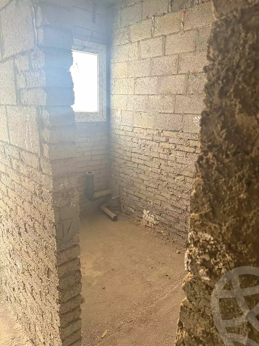 https://aqarmap.com.eg/en/listing/6956620-for-sale-cairo-new-cairo-compounds-mountain-view-hyde-park