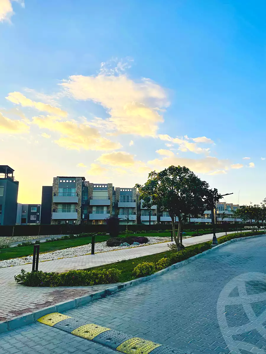 https://aqarmap.com.eg/en/listing/6956647-for-sale-ain-elsokhna-resorts-lsyryn-blm-bytsh