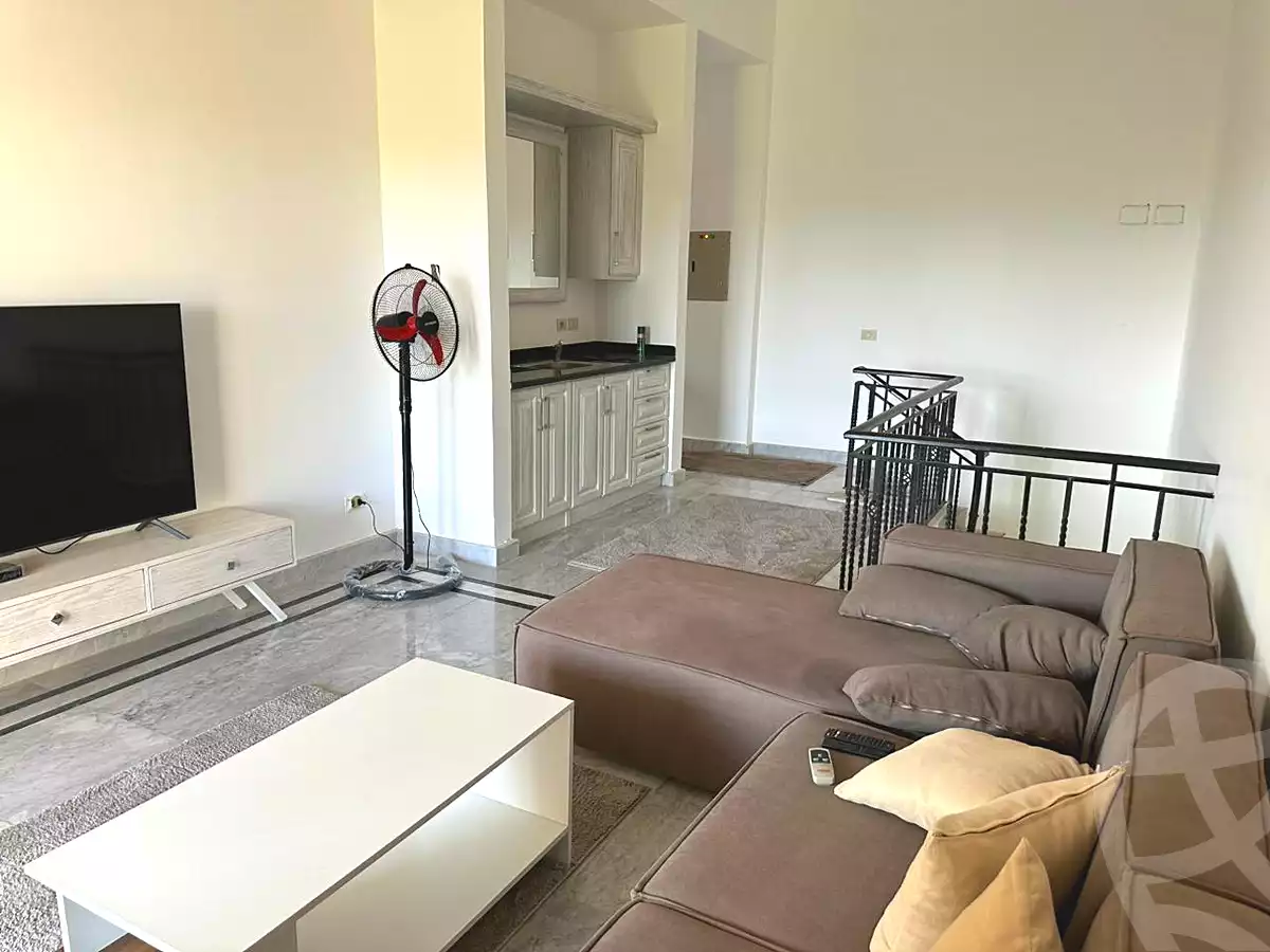 https://aqarmap.com.eg/en/listing/6956697-for-sale-cairo-el-sheikh-zayed-city-compounds-el-rabwa
