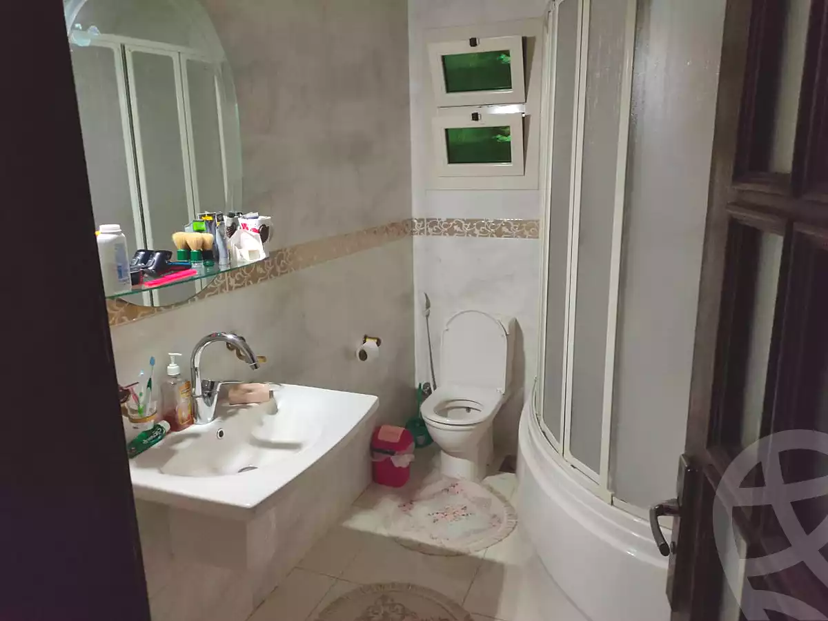 https://aqarmap.com.eg/ar/listing/6956825-for-sale-cairo-el-shorouk-compounds-joudya-mall