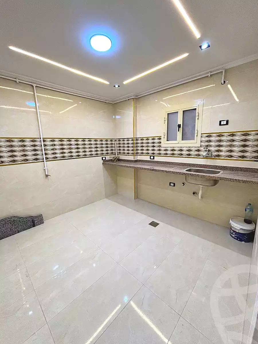 https://aqarmap.com.eg/ar/listing/6956955-for-sale-alexandria-miami-el-gaish-rd-st