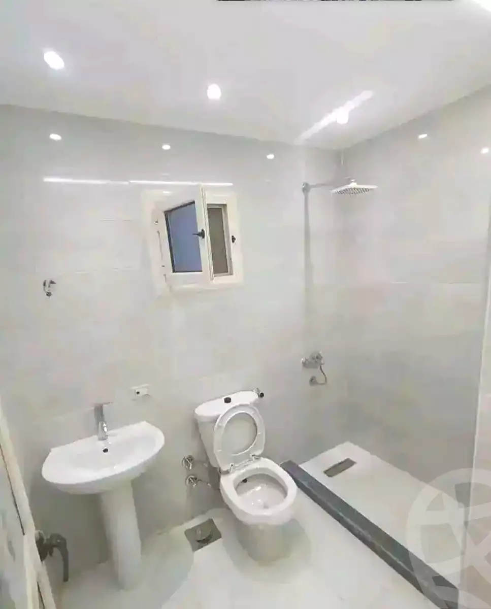 https://aqarmap.com.eg/ar/listing/6957428-for-sale-alexandria-sydy-bshr-sydy-bshr-bhry-street-16