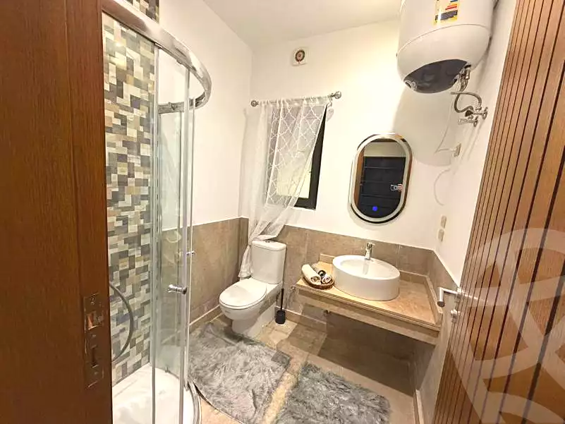https://aqarmap.com.eg/en/listing/6958378-for-rent-cairo-new-cairo-compounds-lakeview-residence