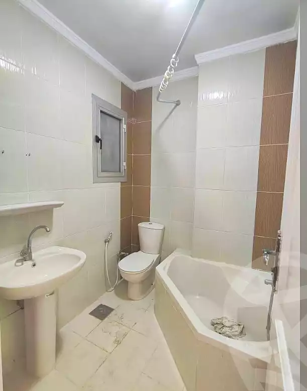 https://aqarmap.com.eg/ar/listing/6958461-for-sale-alexandria-sydy-bshr-sydy-bshr-bhry-farook-abd-al-wahab-st