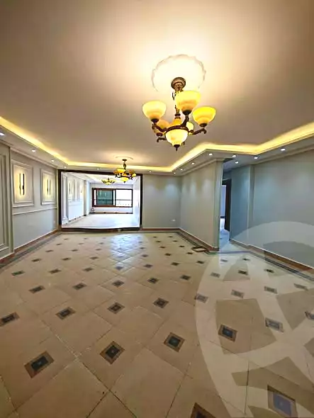 https://aqarmap.com.eg/ar/listing/6959266-for-sale-cairo-helwan-ahmed-enci-st