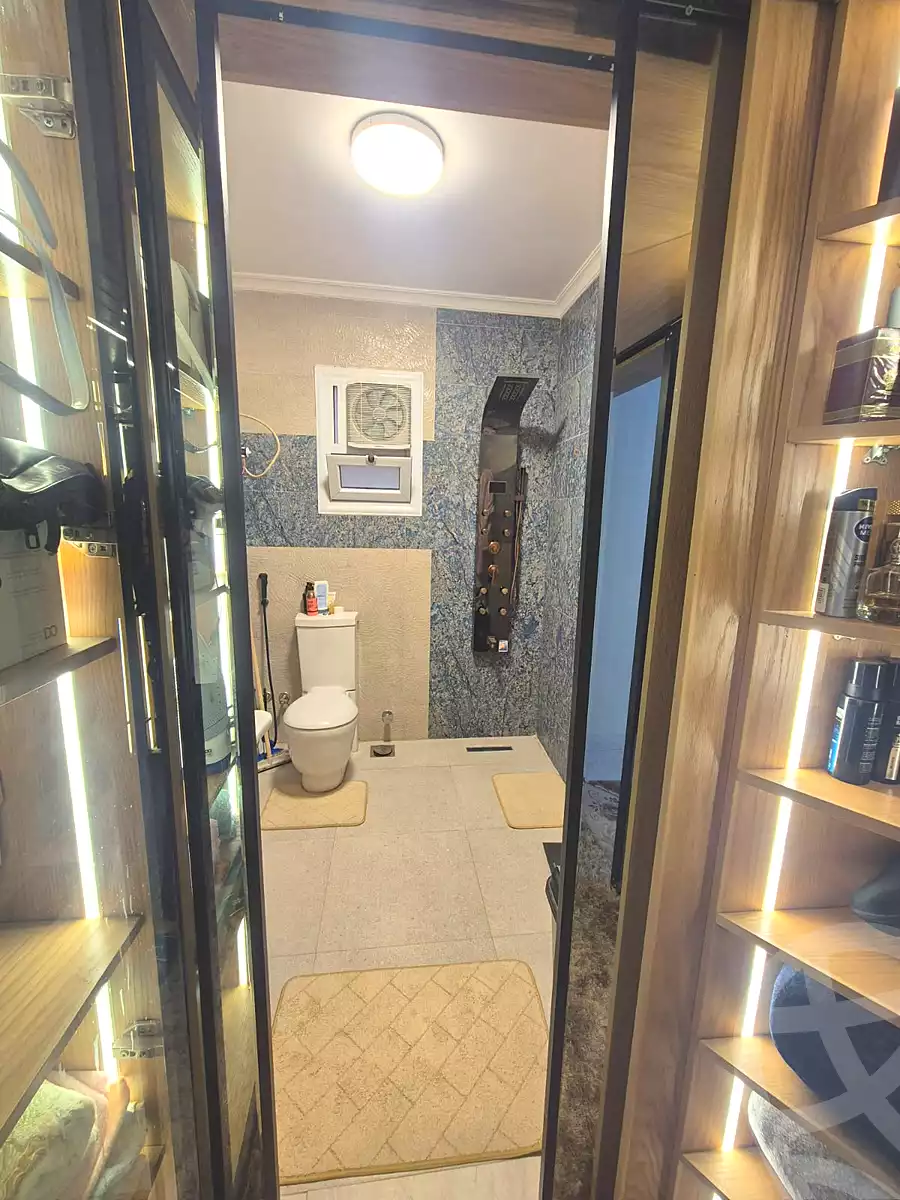https://aqarmap.com.eg/ar/listing/6959413-for-sale-cairo-el-sheikh-zayed-city-el-hay-el-hady-ashaer-area-1-street-10