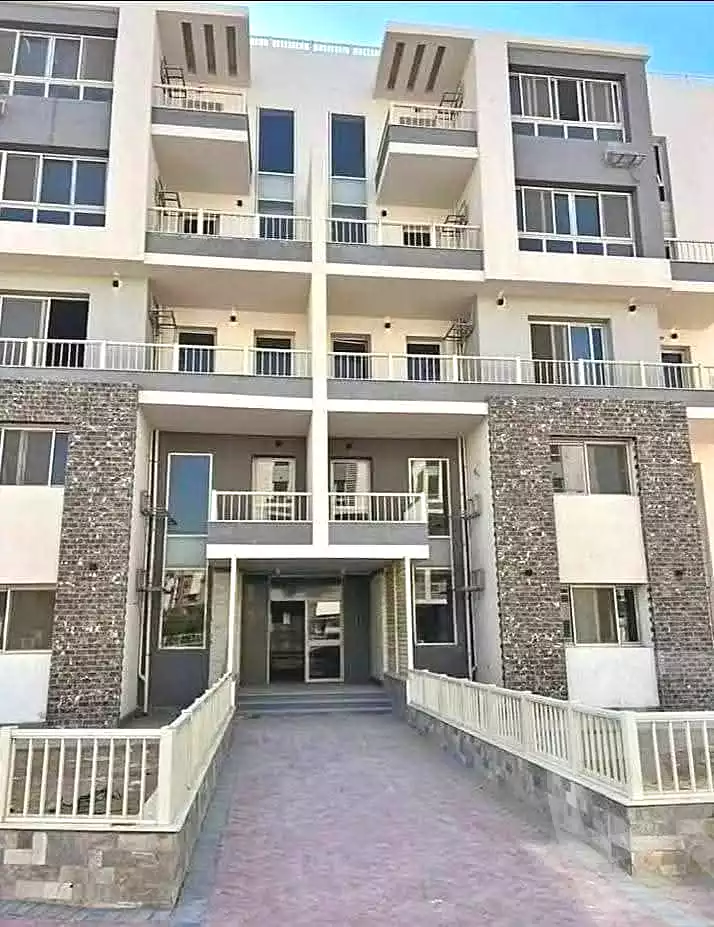 https://aqarmap.com.eg/ar/listing/6959636-for-sale-cairo-new-administrative-capital-r3-jade-park-compound-city-edge