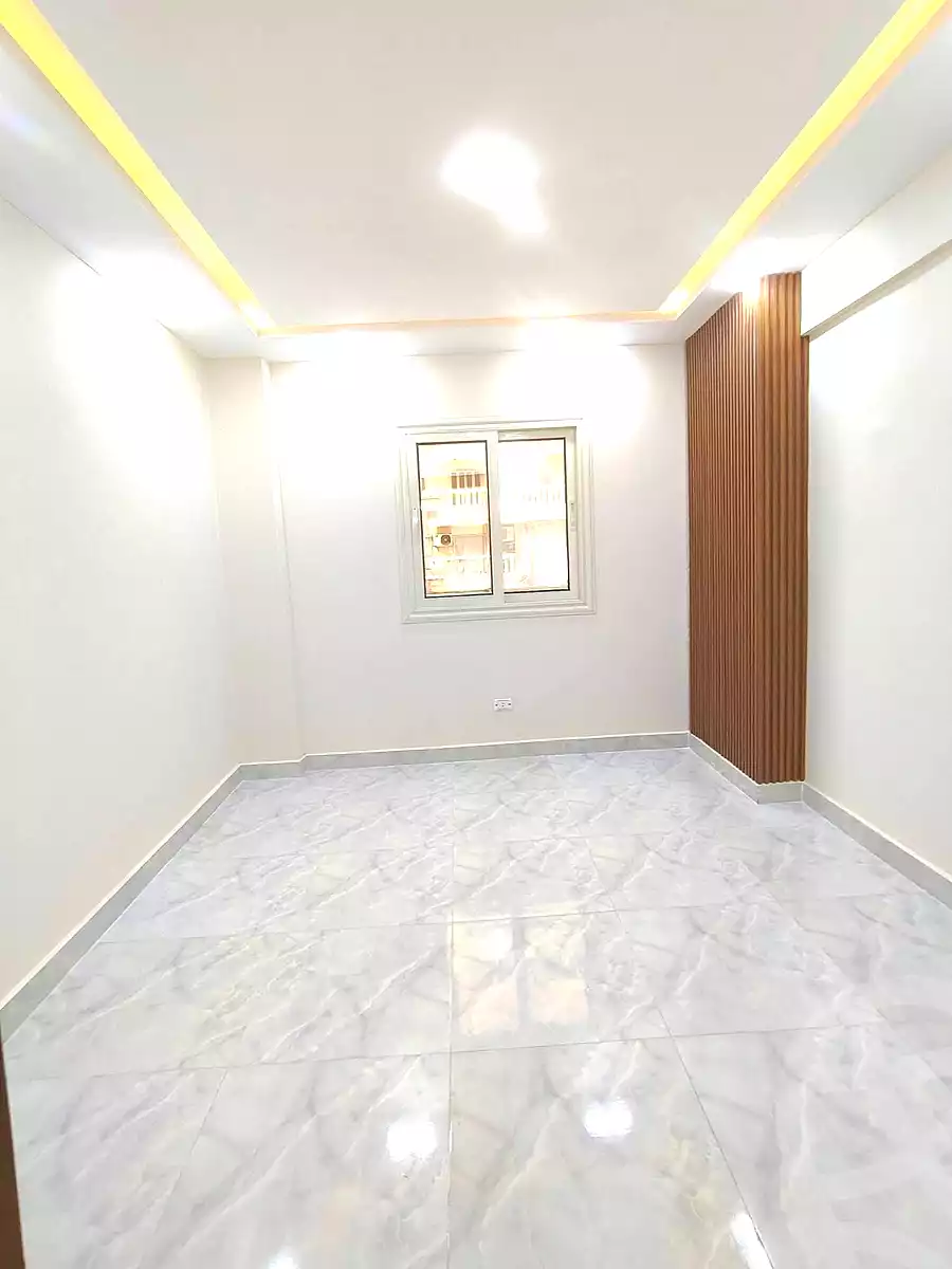 https://aqarmap.com.eg/en/listing/6962716-for-sale-alexandria-miami-shr-jml-bd-lnsr