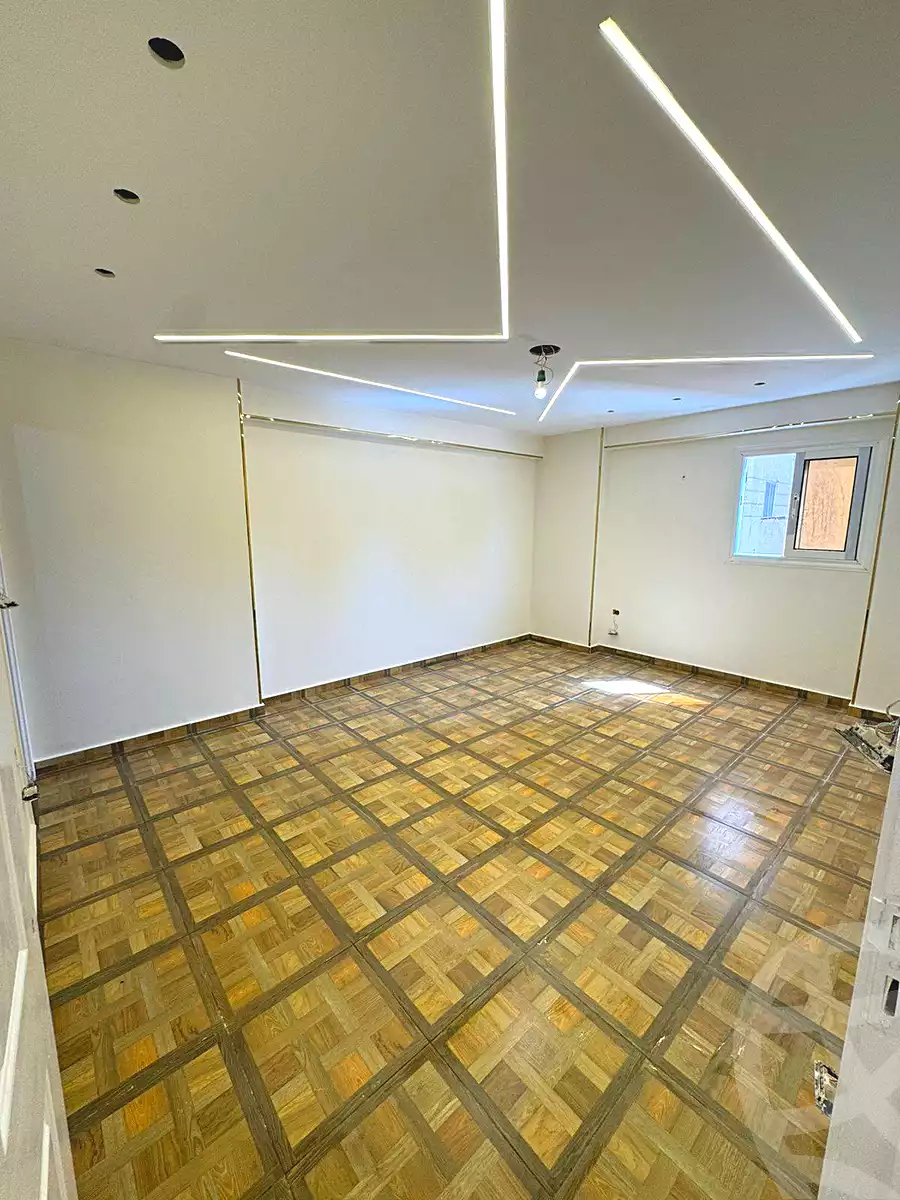 https://aqarmap.com.eg/ar/listing/6963186-for-sale-alexandria-sydy-bshr-sydy-bshr-bhry-khalil-hamada-st