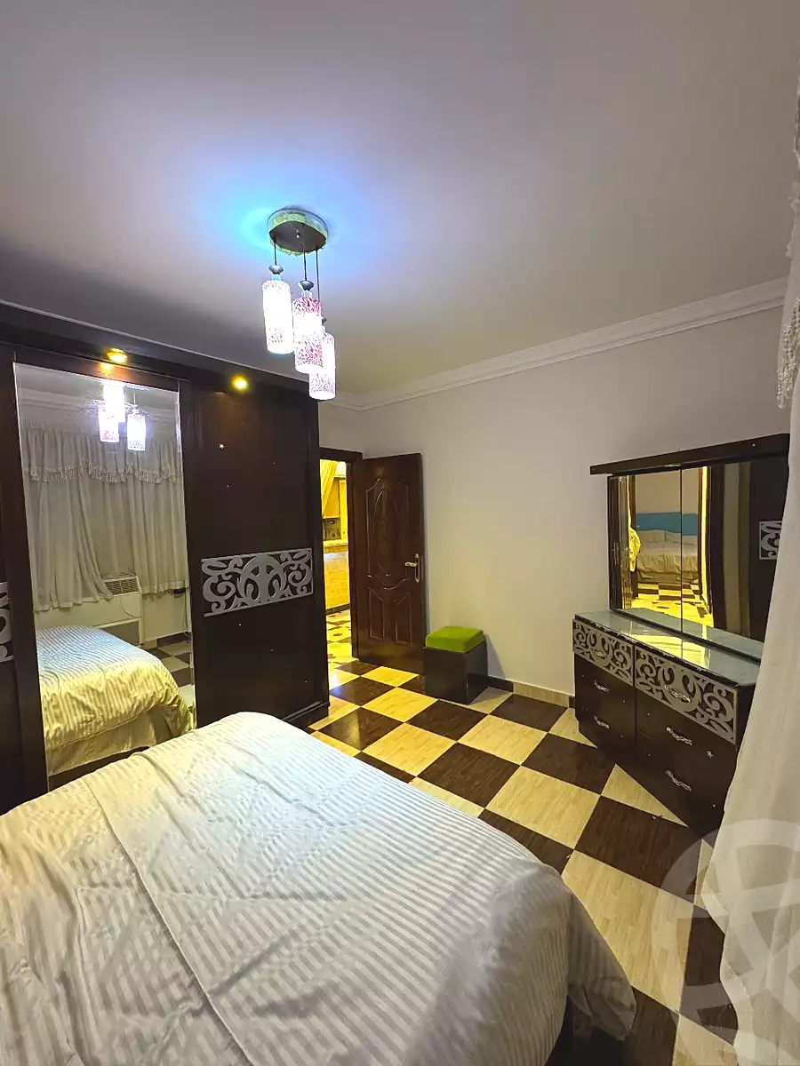 https://aqarmap.com.eg/en/listing/6963797-for-sale-cairo-new-cairo-compounds-el-ashrafia