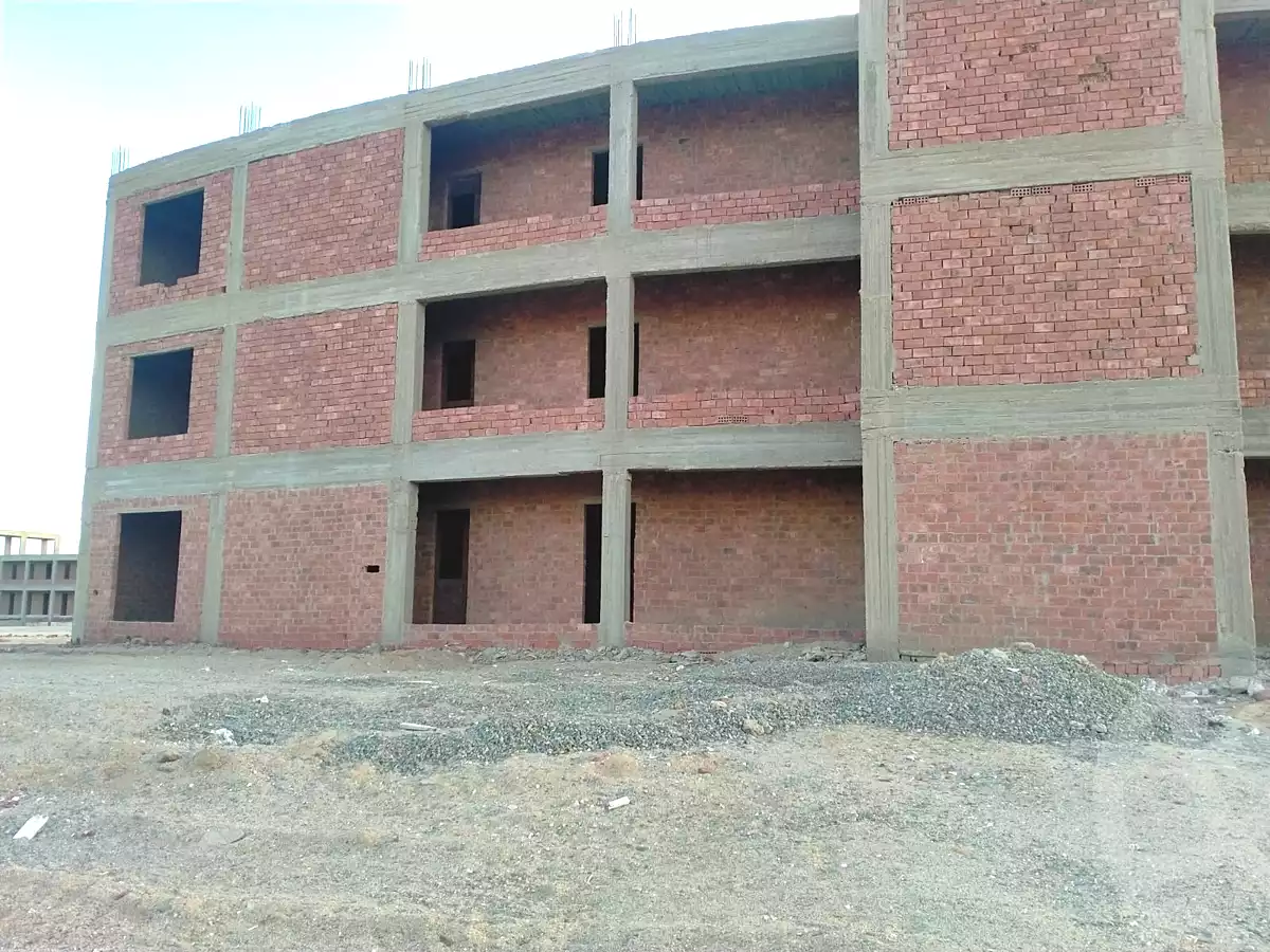 https://aqarmap.com.eg/ar/listing/6963996-for-sale-cairo-el-sheikh-zayed-city-green-revolution