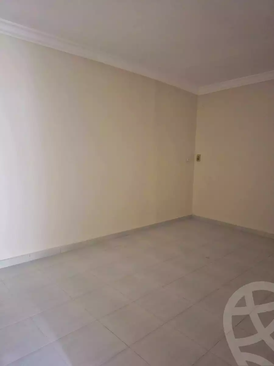 https://aqarmap.com.eg/ar/listing/6964163-for-sale-cairo-helwan-helwan-el-sharkeya-thabit-basha-st