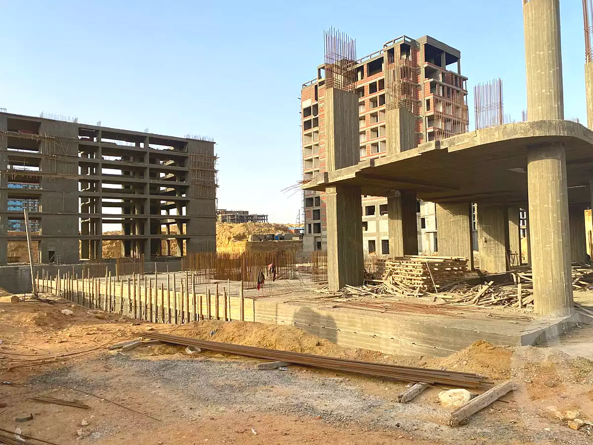 https://aqarmap.com.eg/ar/listing/6964342-for-sale-cairo-new-administrative-capital-ldwn-twn-knywn-byzns-kwmblks-dyr-msr
