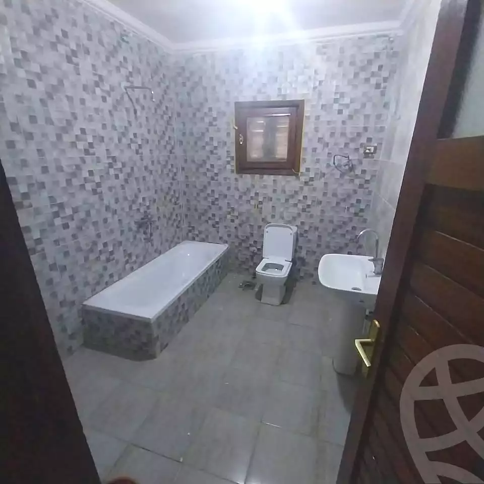 https://aqarmap.com.eg/ar/listing/6964875-for-sale-alexandria-al-agamy-lbytsh-el-hanafeya-st