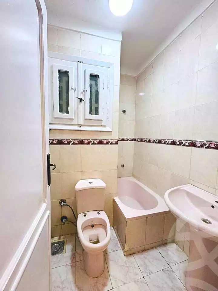 https://aqarmap.com.eg/en/listing/6964895-for-sale-alexandria-al-agamy-shataa-el-nakheel
