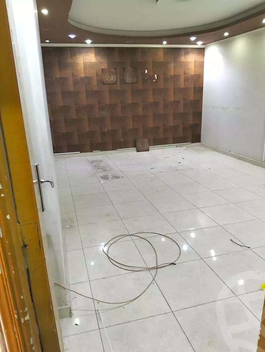 https://aqarmap.com.eg/ar/listing/6965288-for-sale-cairo-helwan-sherif-st