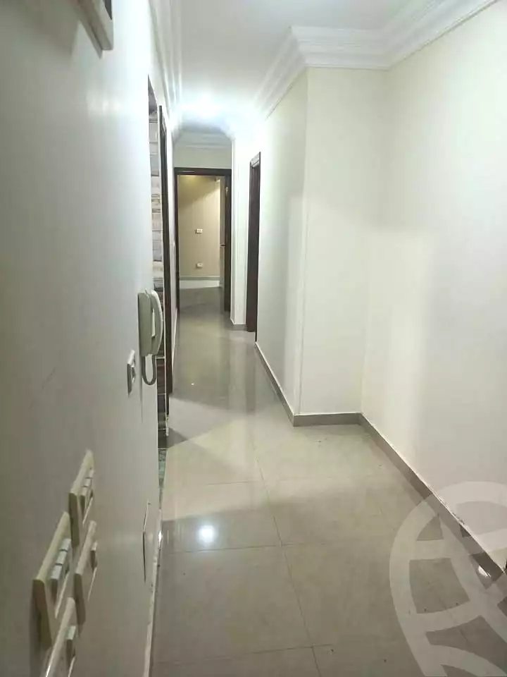 https://aqarmap.com.eg/ar/listing/6965876-for-rent-alexandria-ganaklis-shr-bw-qyr-tryq-lhry