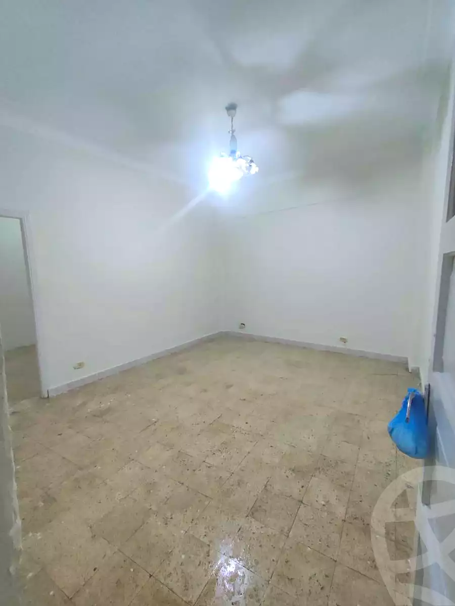 https://aqarmap.com.eg/ar/listing/6966220-for-sale-alexandria-al-agamy-el-hanouvel-abo-bakr-el-sedeek-st