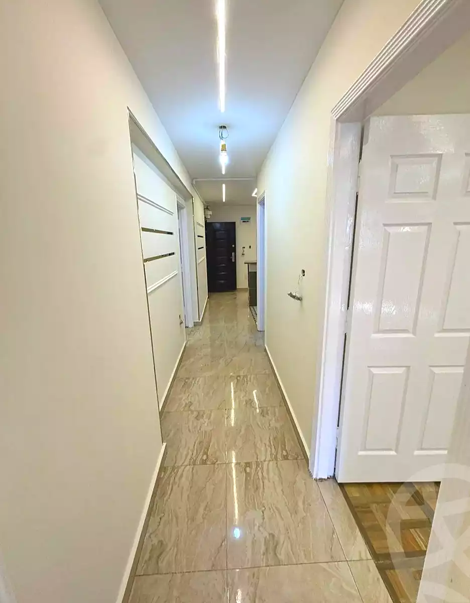 https://aqarmap.com.eg/ar/listing/6966319-for-sale-alexandria-sydy-bshr-sydy-bshr-bhry-khalil-hamada-st