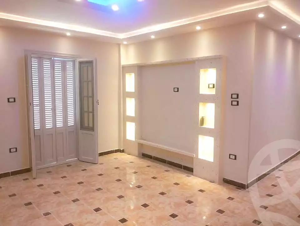 https://aqarmap.com.eg/ar/listing/6967010-for-sale-alexandria-el-mandara-shr-30