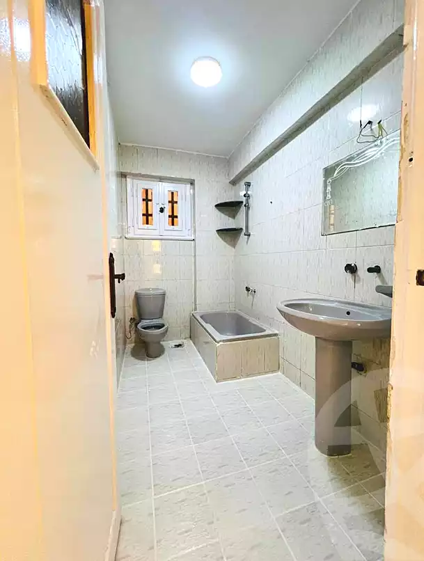 https://aqarmap.com.eg/ar/listing/6968392-for-sale-alexandria-al-agamy-shataa-el-nakheel