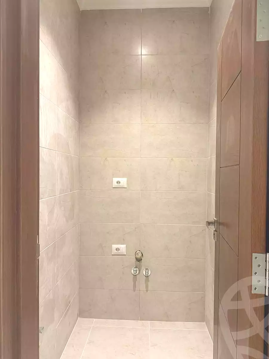 https://aqarmap.com.eg/ar/listing/6968595-for-rent-cairo-new-cairo-90th-street-south-teseen-st